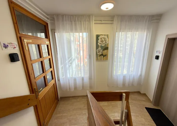 Appartement Flowers Pula, Center 2 Pula