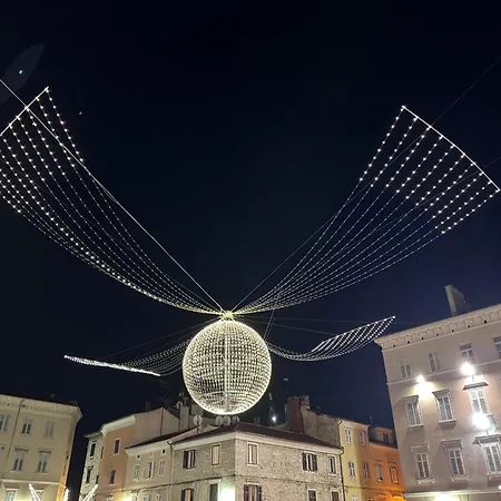 Apartament Flowers Pula, Center 2 *