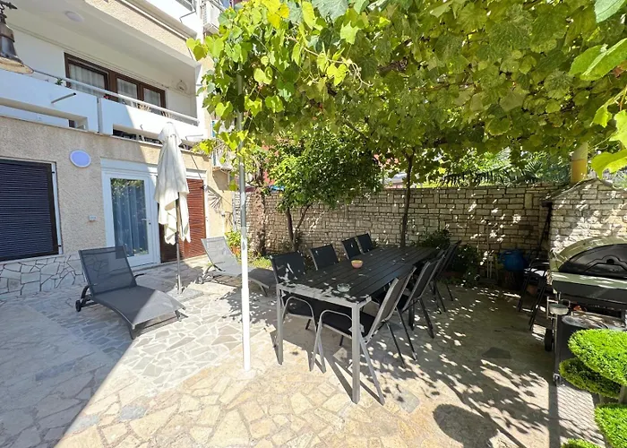 Flowers Pula, Center 2 Lejlighed Pula