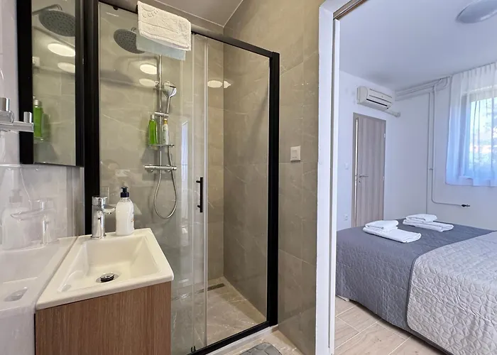 Flowers Pula, Center 2 Lejlighed *