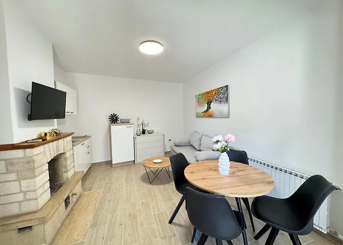 Flowers Pula, Center 2 Lejlighed